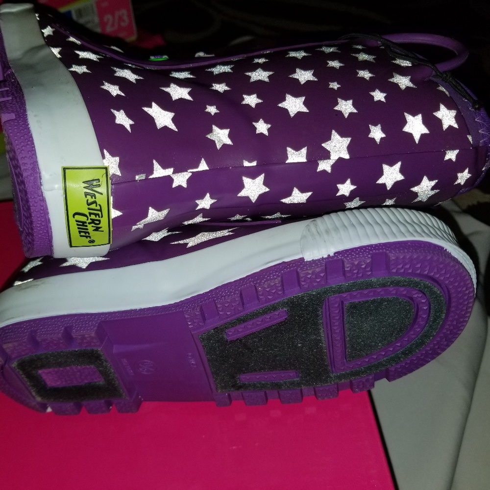 Girl's Reflective Twinkle Star Boots - Picture 6 of 8